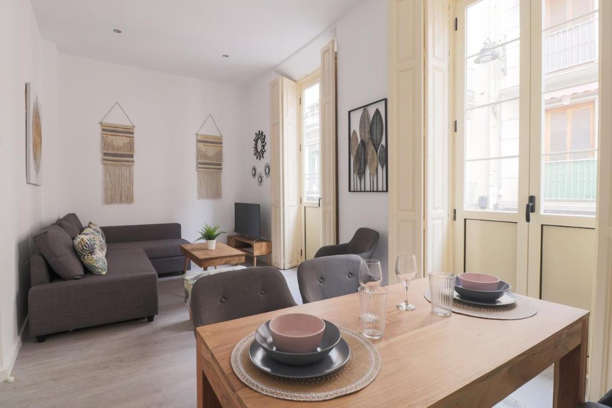 C93 - Trendy Two Bedrooms In Ollerias マラガ エクステリア 写真