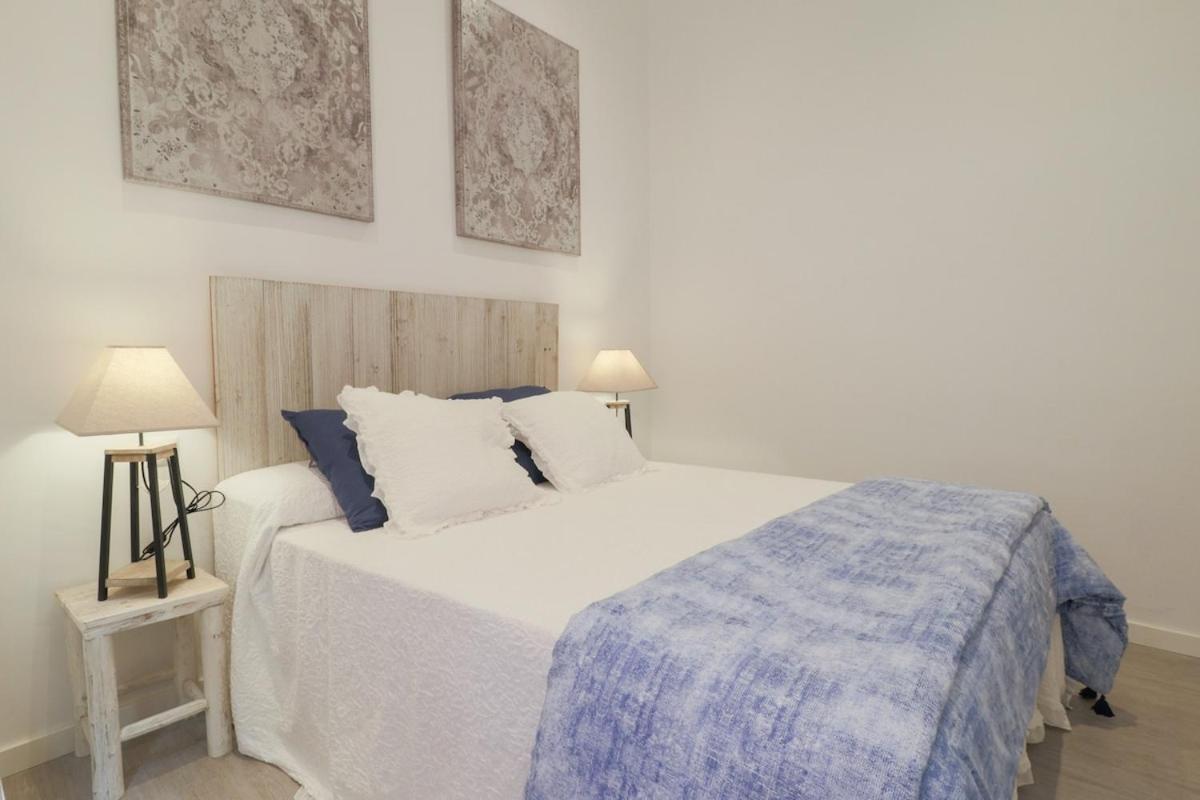 C93 - Trendy Two Bedrooms In Ollerias マラガ エクステリア 写真