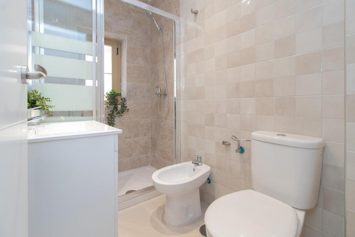 C93 - Trendy Two Bedrooms In Ollerias マラガ エクステリア 写真